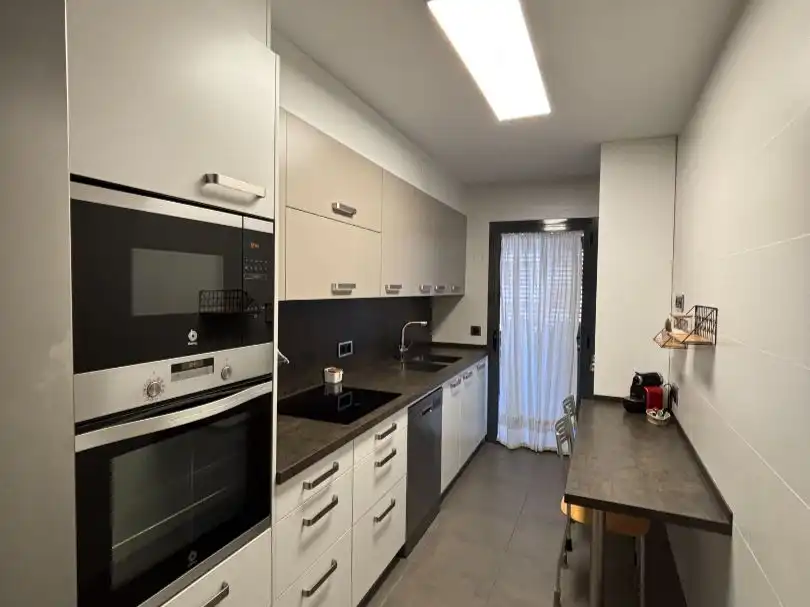 Wohnung mit Pool zum Verkauf in ernest vilches dominguez 1