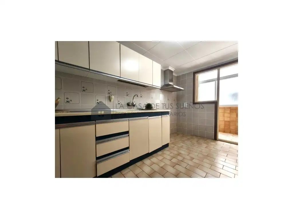 Kitchen of Flat for sale in Sax