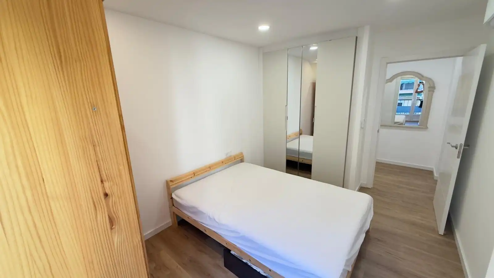 Dormitori de Apartament de lloguer en Pla - Carolinas