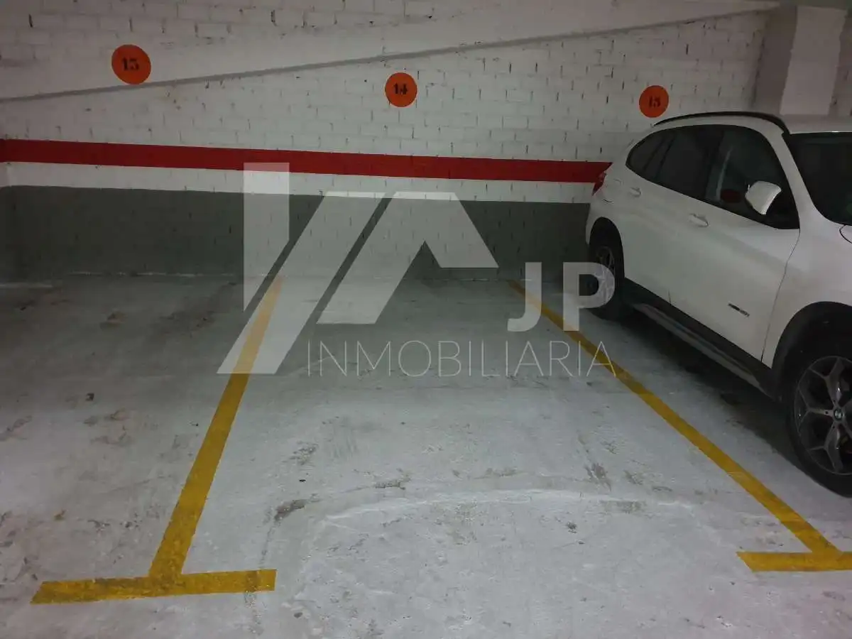 Apartamento de alquiler en Calle Don Emilio Durán Durán, Plaza de Toros