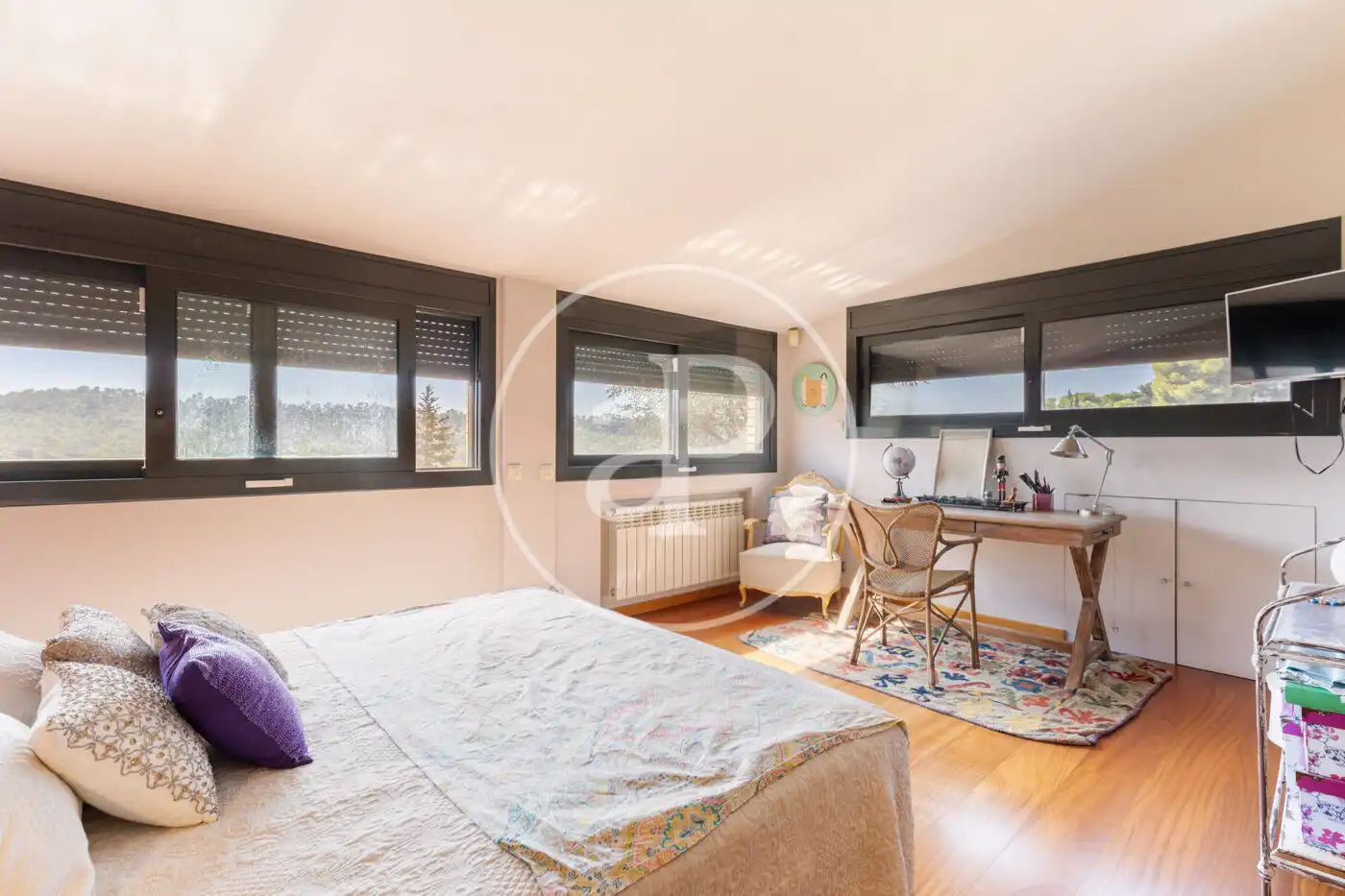 Dormitori de Casa o xalet en venda en Valldoreix