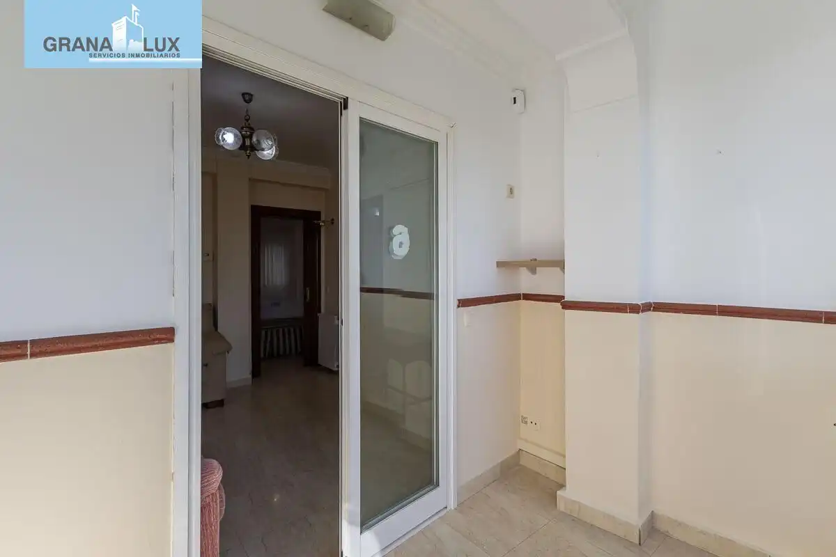 Wohnung zum Verkauf in Granada mit Klimaanlage und Heizung