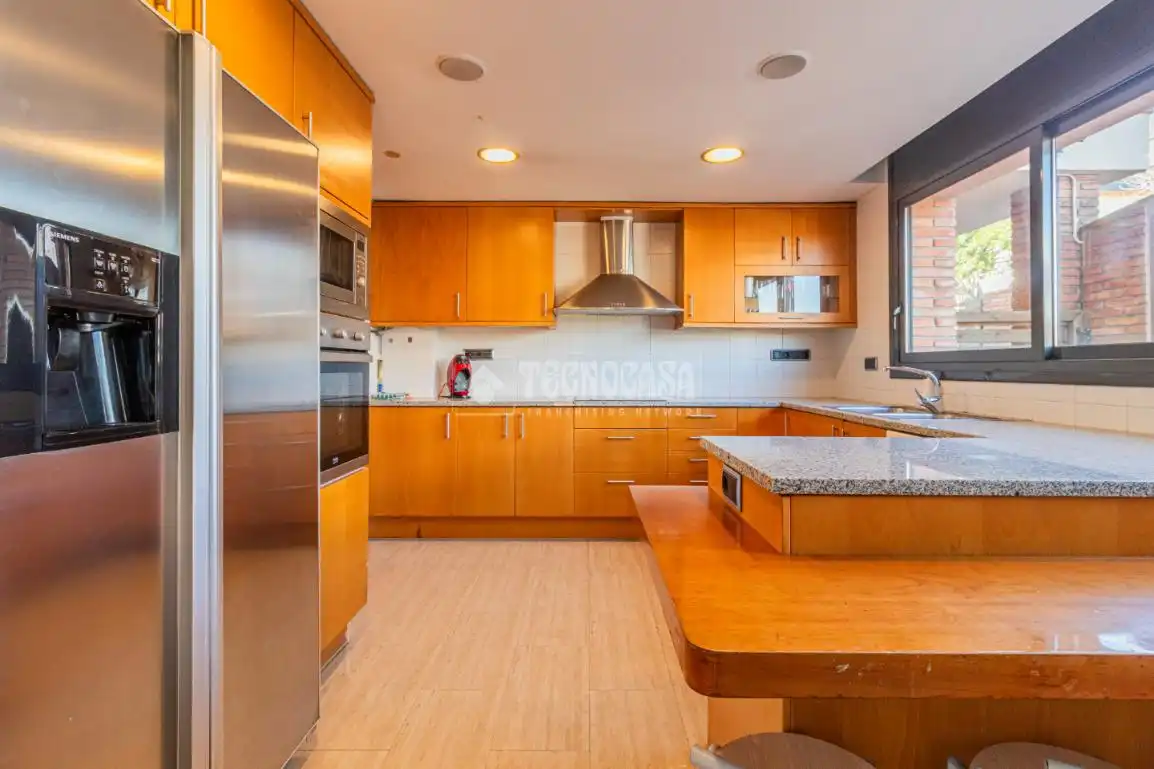 Kitchen of Flat for sale in Sant Cugat del Vallès  with Air Conditioner, Heating and Terrace