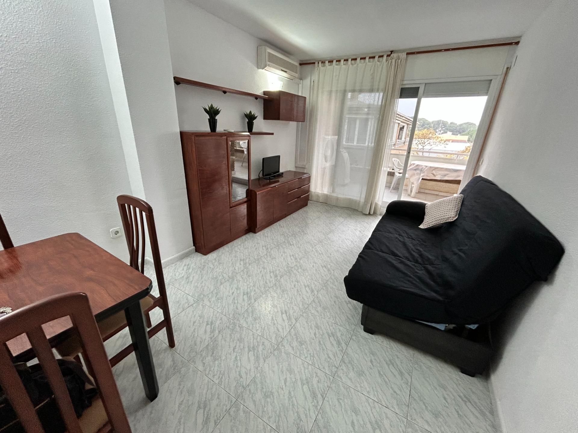 Living room of Apartment for sale in Cambrils  with Air Conditioner, Private garden and Terrace