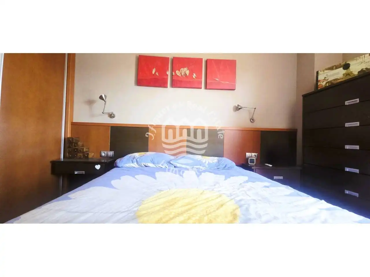 Habitación de Dúplex en venta en Terrassa con Aire acondicionado, Calefacción y Terraza