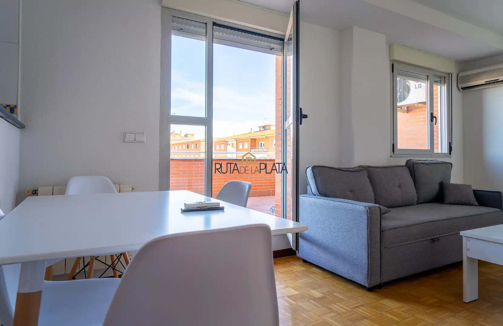 Sala de estar de Ático de alquiler en Zamora Capital  con Aire acondicionado, Calefacción y Parquet