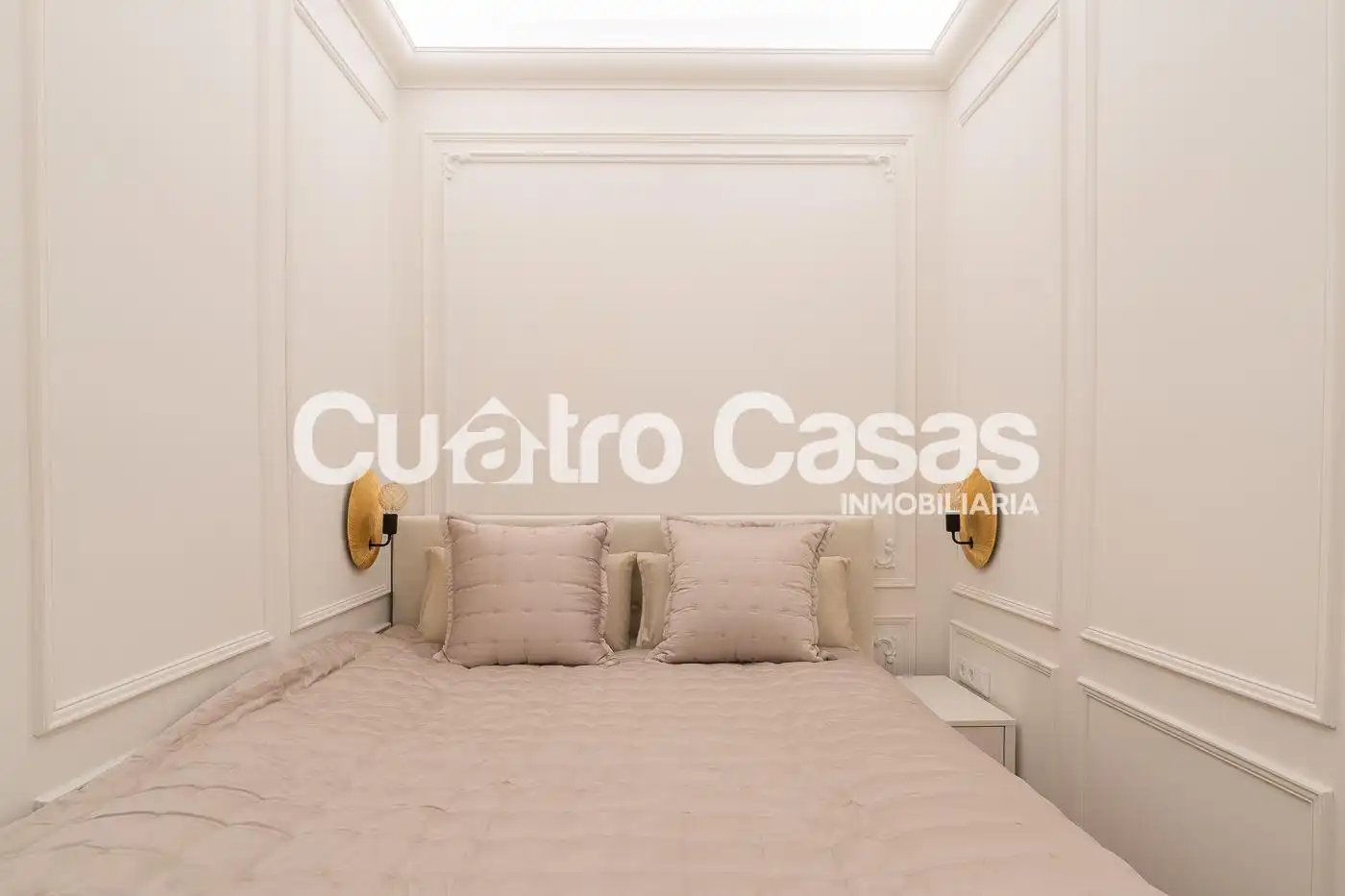 Habitación de Piso en venta en Barcelona con Aire acondicionado, Amueblado y Balcón
