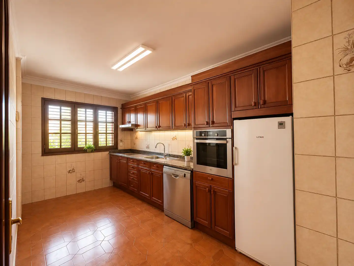 Cuina de Casa o xalet en venda en Canet d'En Berenguer amb Aire condicionat, Jardí privat i Traster