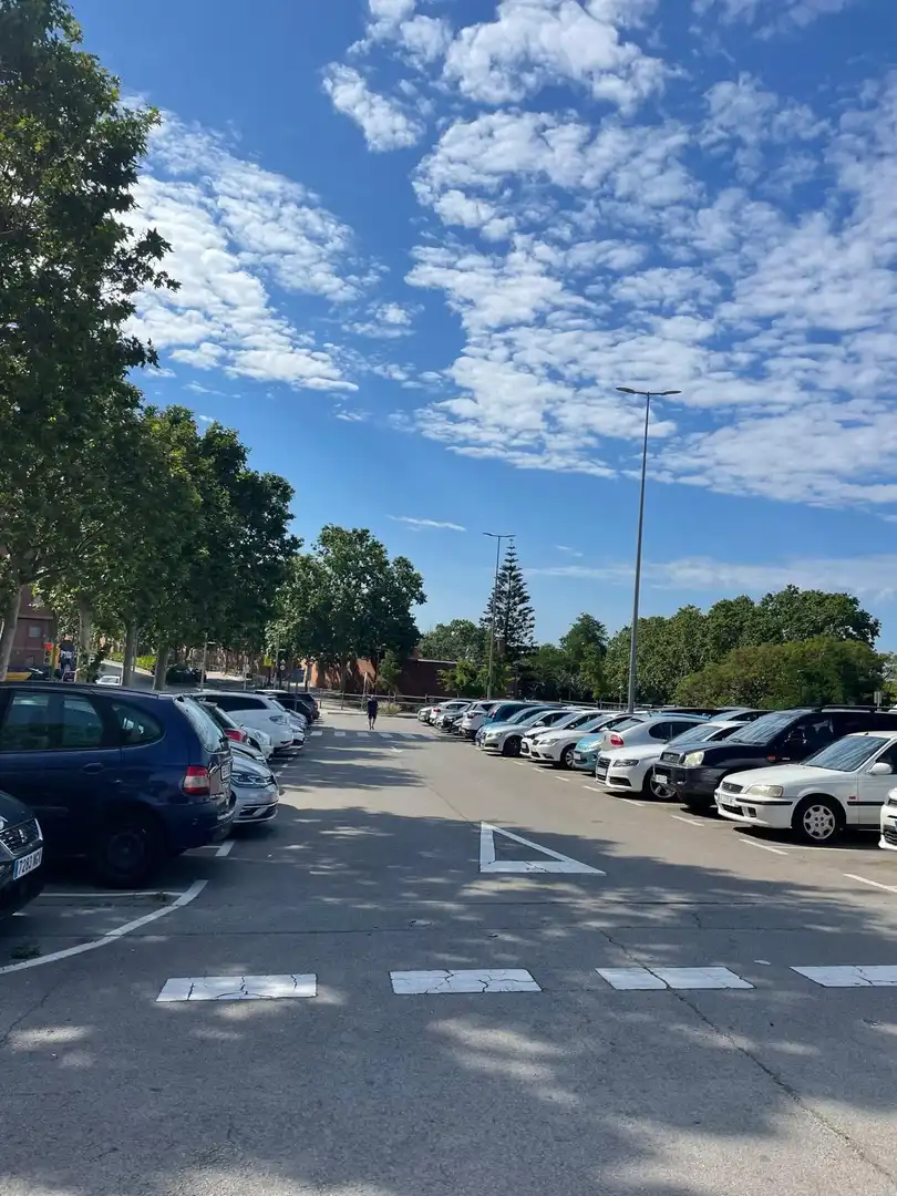 Parking de Ático en venta en Mataró con Aire acondicionado, Calefacción y Terraza