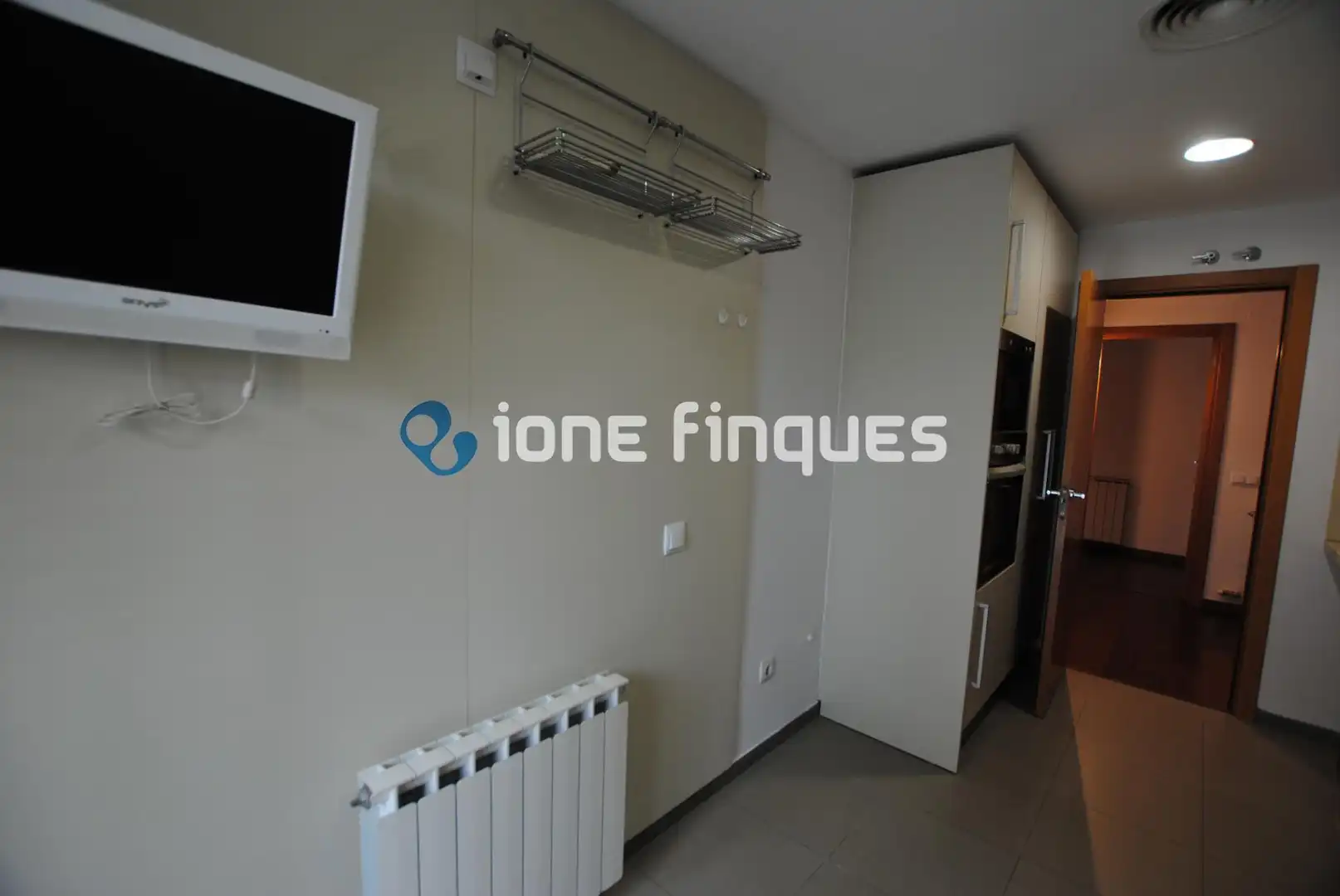 Wohnung zum Verkauf in Sant Cugat del Vallès mit Heizung, Privatgarten und Terrasse