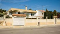 Vista exterior de Casa o xalet en venda en Calafell amb Terrassa, Traster i Piscina