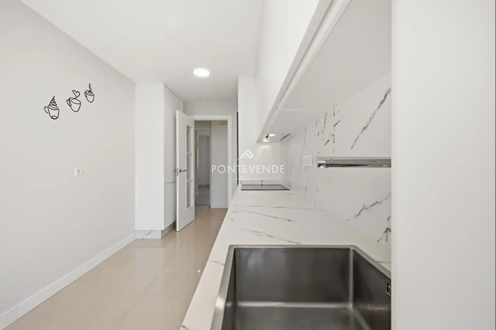Kitchen of Flat for sale in Poio  with Heating