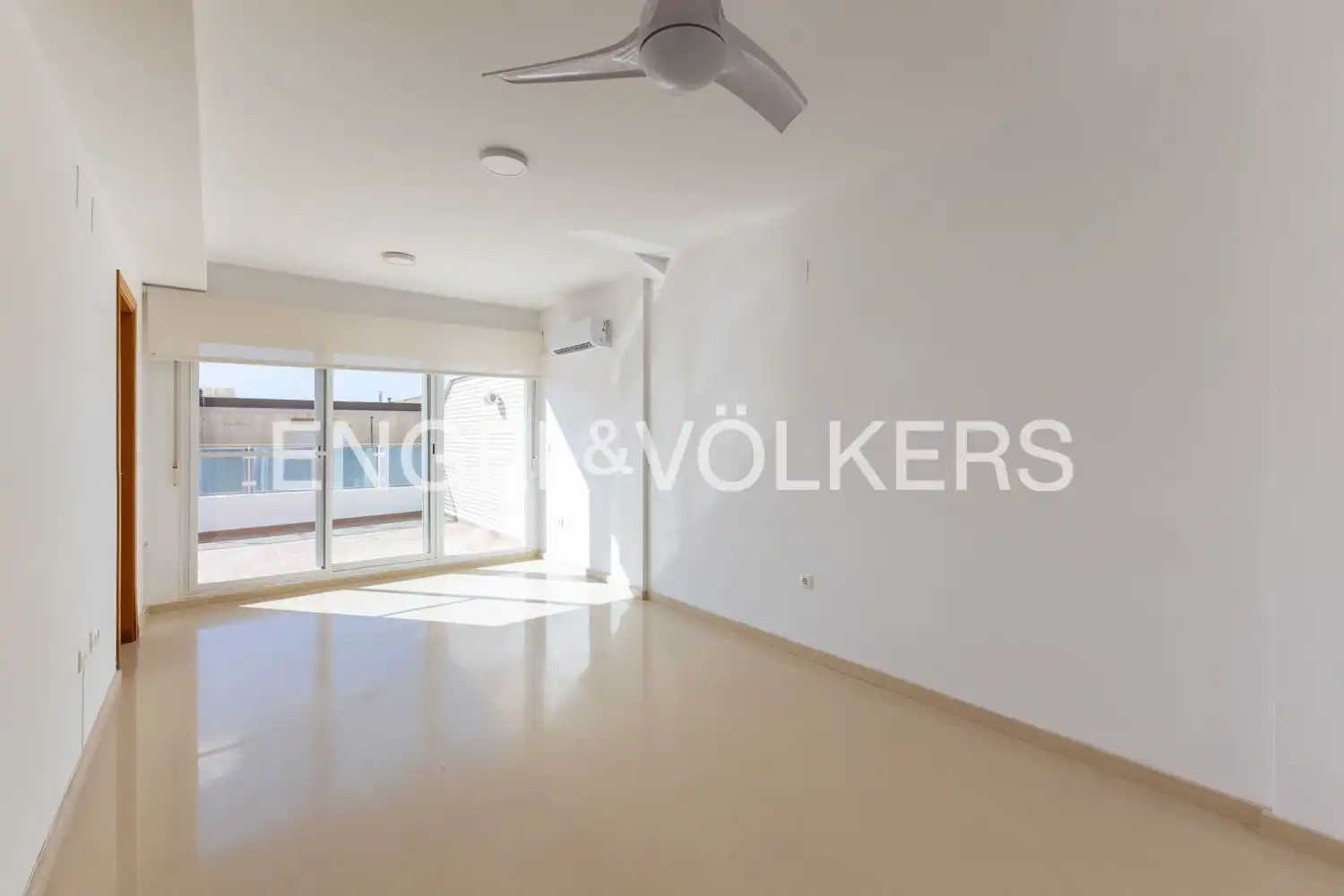 Terraza de Ático de alquiler en Rafelbuñol / Rafelbunyol con Aire acondicionado, Calefacción y Jardín privado