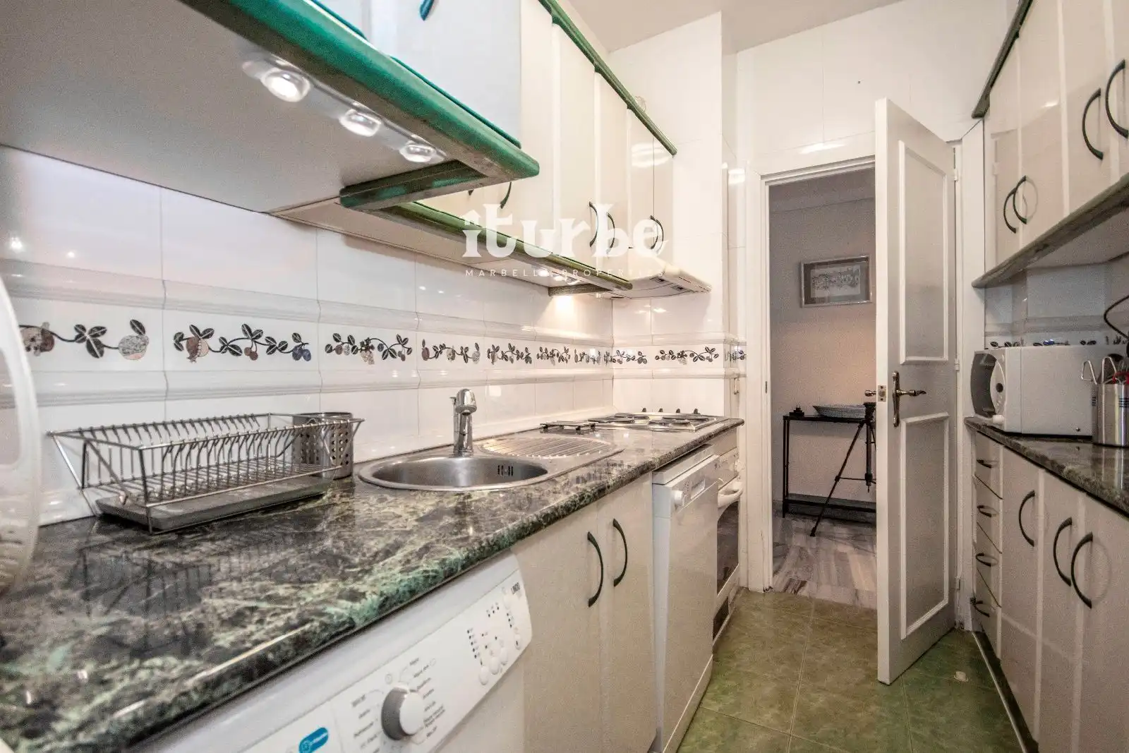 Flat for rent in Calomela-Arroyo Piedras, 1, Nagüeles Alto