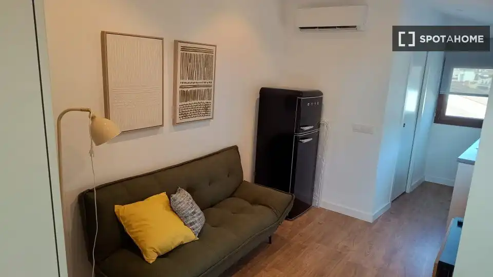 Piso con terraza en alquiler en Ciutat Vella, imagen 4