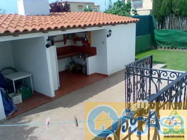 Xalet amb piscina en venda a El Grao, imagen 4