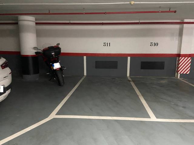 Garaje en Venta en Almogavers en El Parc i la Llacuna del Poblenou