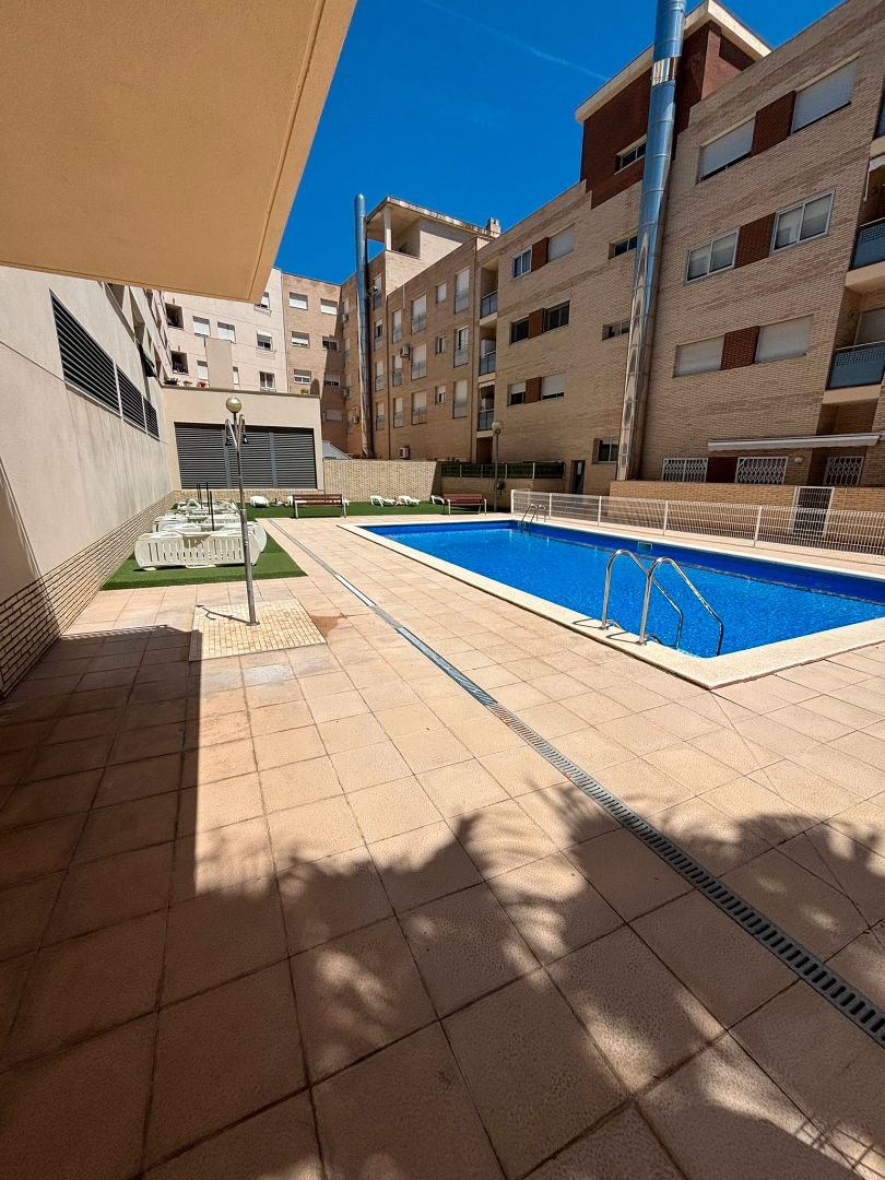 Piscina de Pis en venda en Vandellòs i l'Hospitalet de l'Infant amb Aire condicionat, Calefacció i Traster
