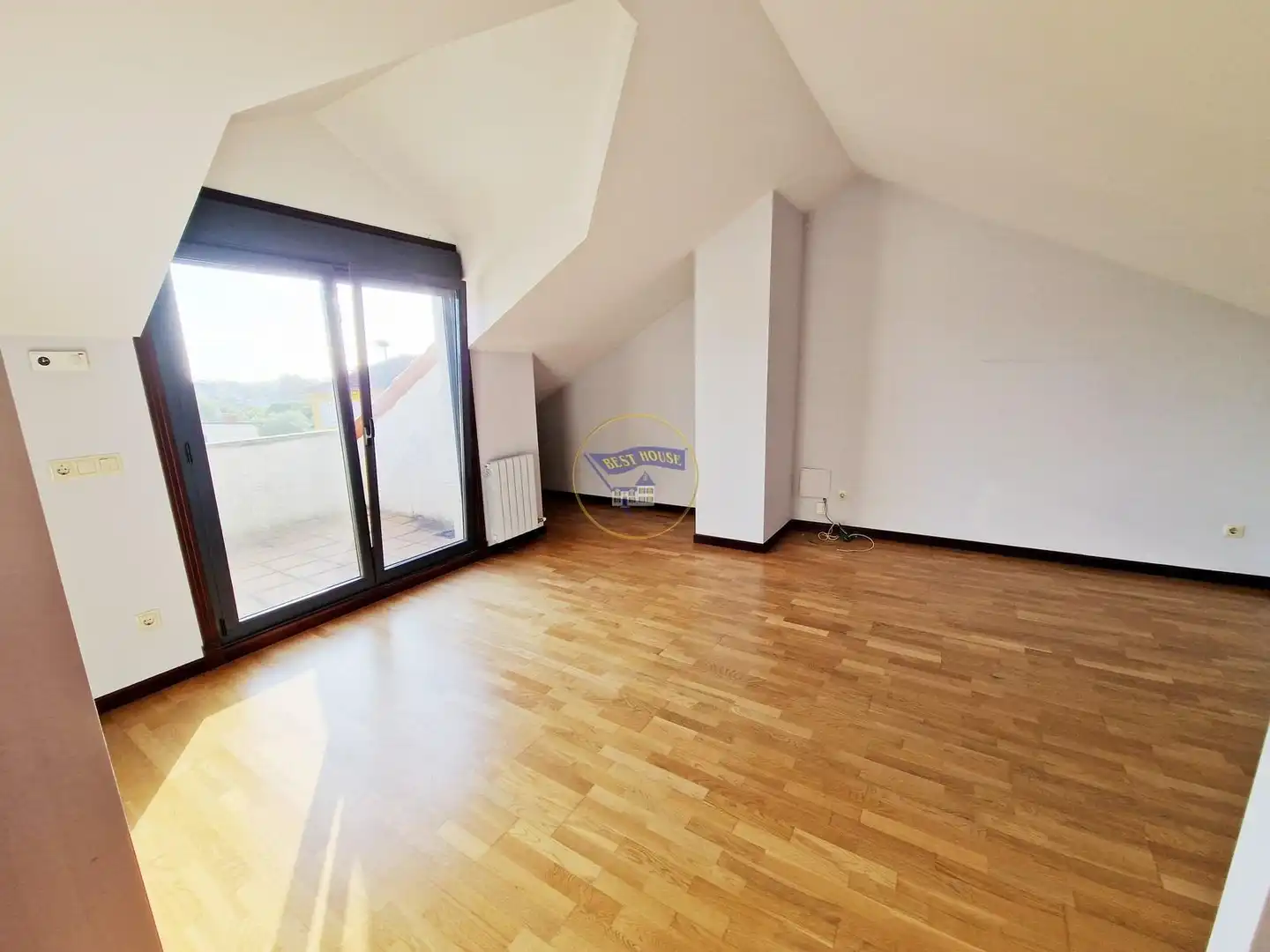 Bedroom of Detached homes for sale in Vigo   with Heating, Private garden and Parquet flooring