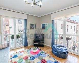 Living room of Flat to rent in Oviedo   with Balcony