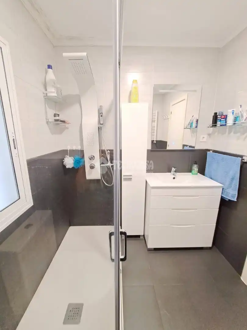 Badezimmer von Wohnung zum Verkauf in Parla mit Terrasse