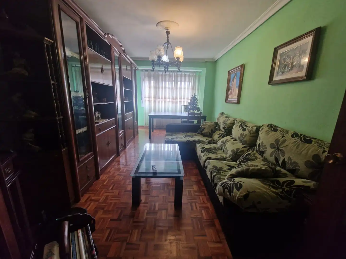 Sala de estar de Piso en venta en Castrillón con Calefacción, Parquet y Terraza