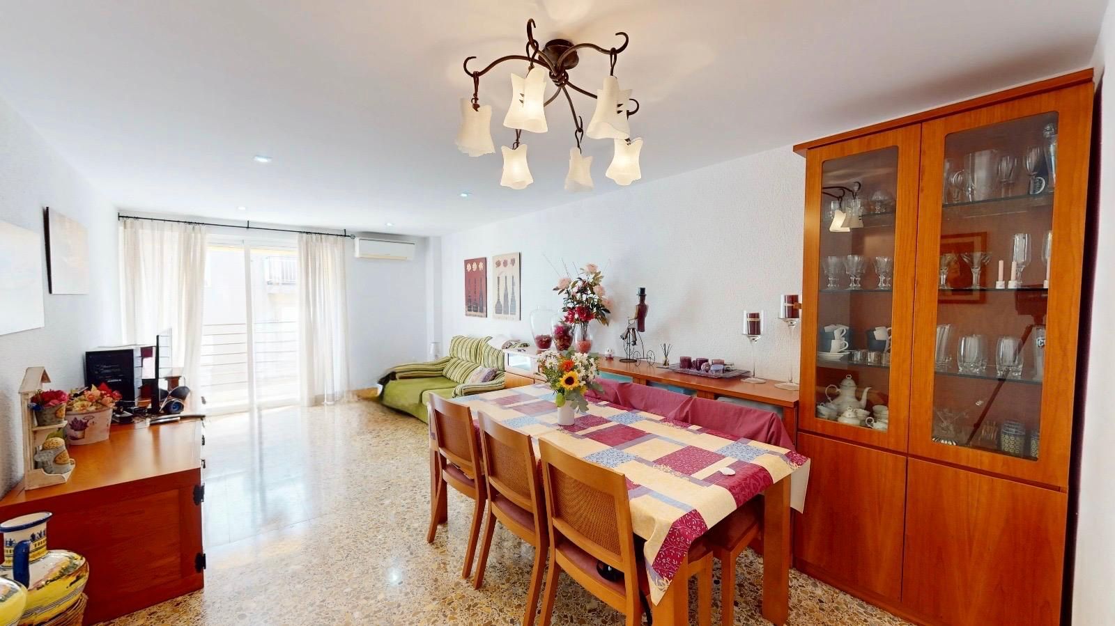 Comedor de Piso en venta en Elche / Elx con Aire acondicionado y Balcón