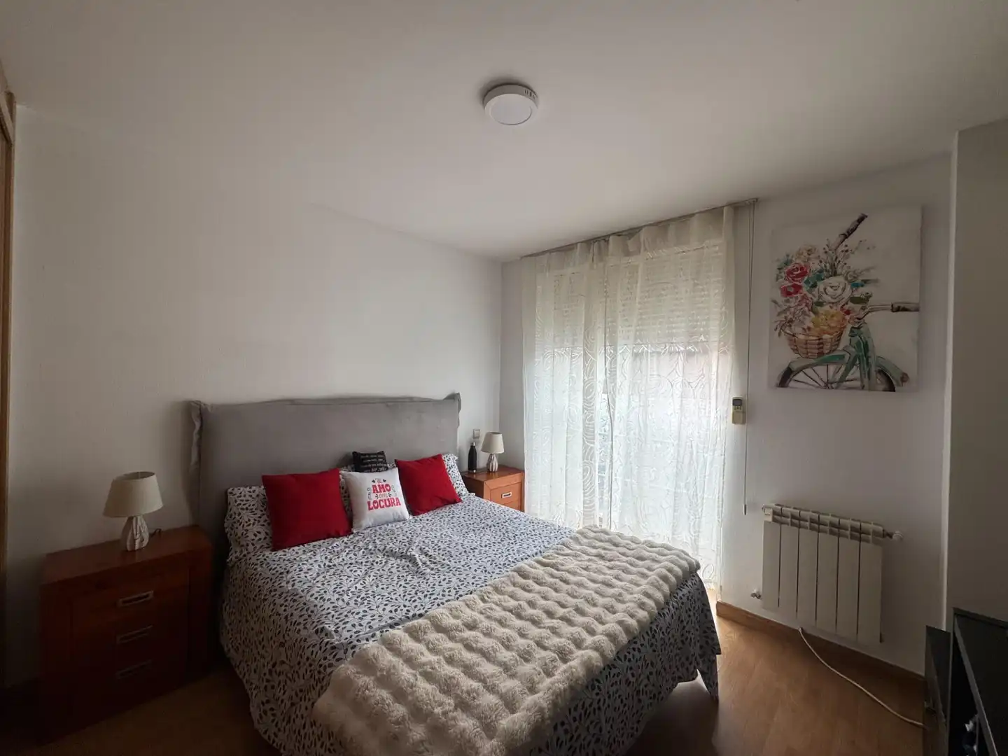 Bedroom of Flat for rent in  Madrid Capital  with Air Conditioner, Heating and Furnished
