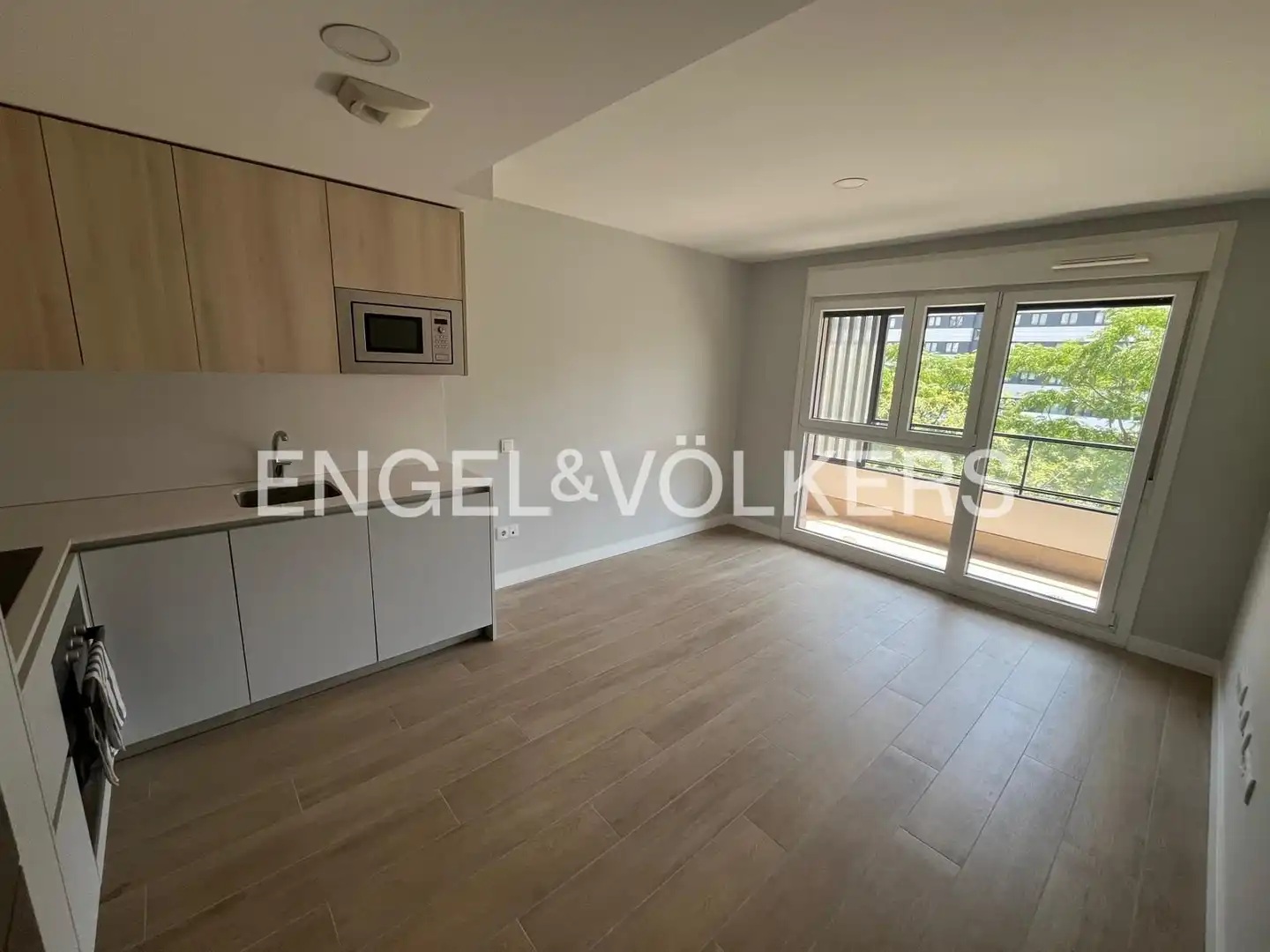 Balcony of Flat for rent in Madrid  with Heating