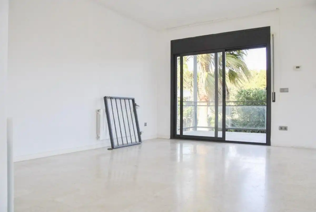Dormitori de Casa o xalet en venda en Cunit amb Calefacció, Jardí privat i Parquet
