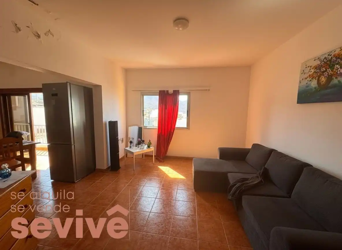 Sala d'estar de Pis en venda en Arona amb Terrassa i Balcó