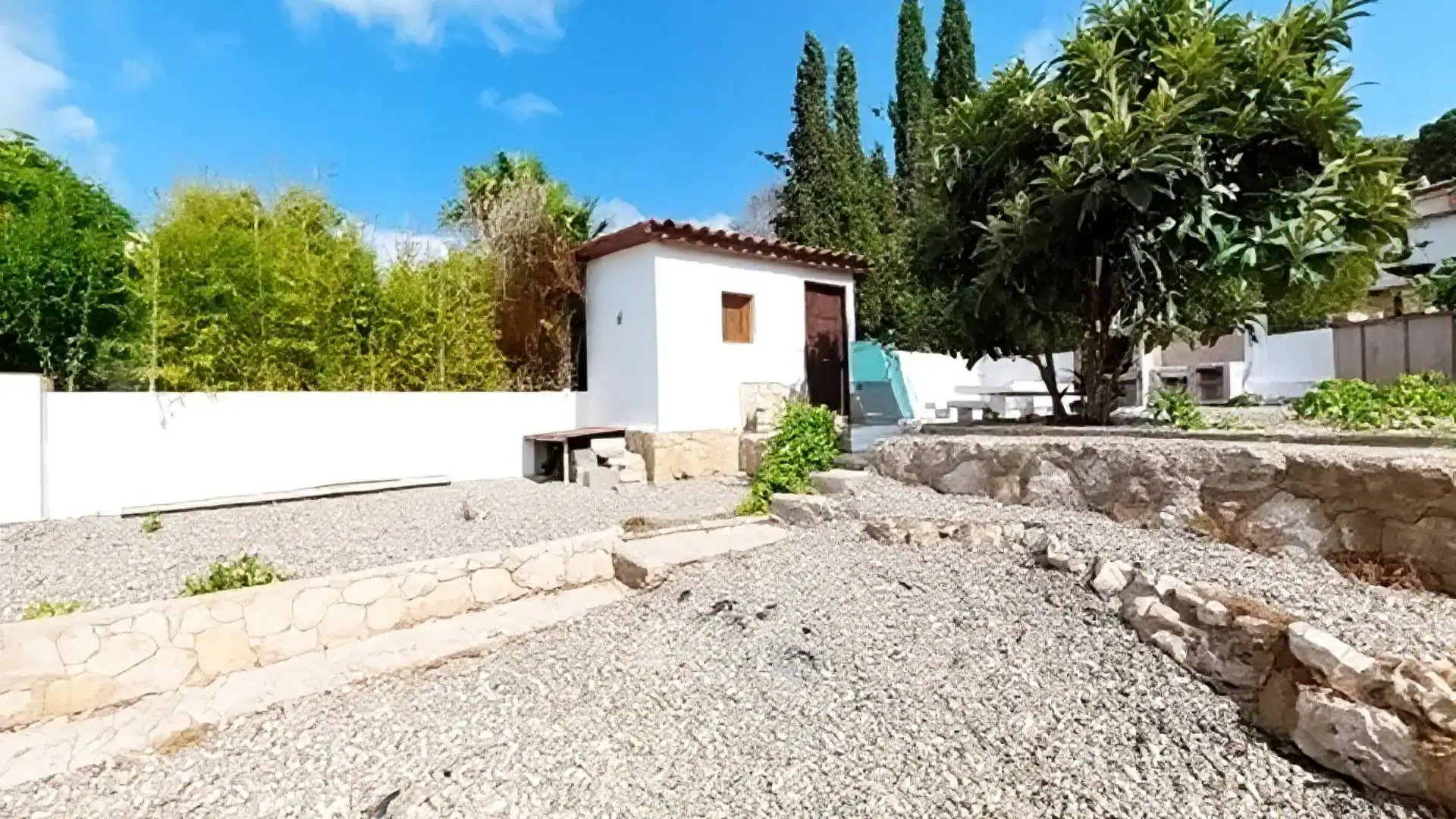 Vista exterior de Casa o xalet en venda en La Pobla de Montornès   amb Jardí privat, Terrassa i Traster