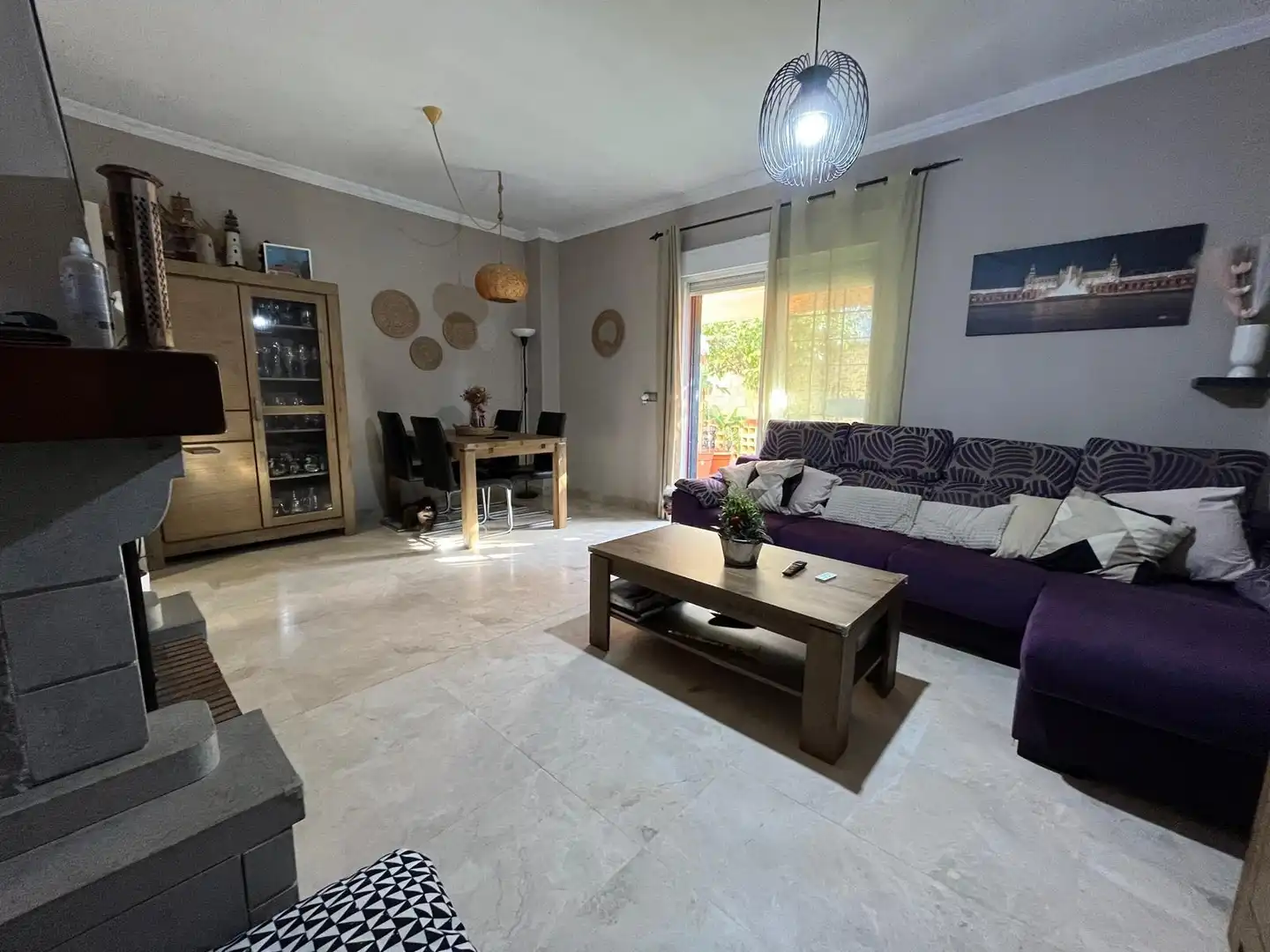 Sala de estar de Casa o chalet en venta en Montequinto con Aire acondicionado, Calefacción y Jardín privado