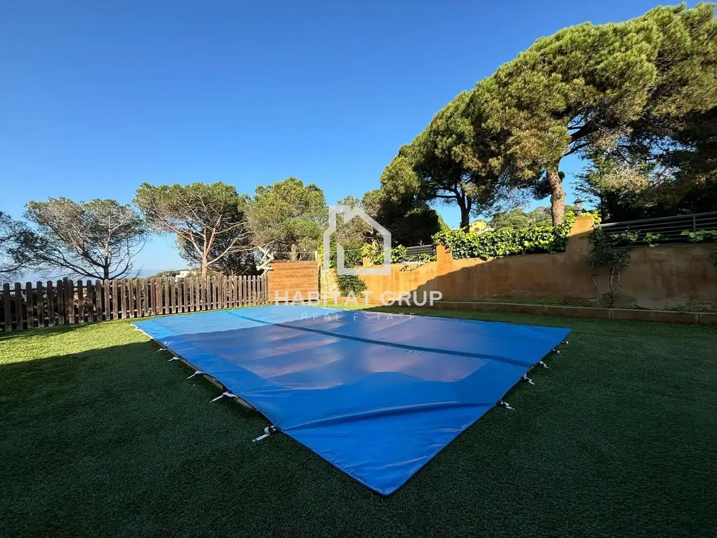 Swimming pool of Houses for sale in Tordera  with Air Conditioner, Heating and Private garden
