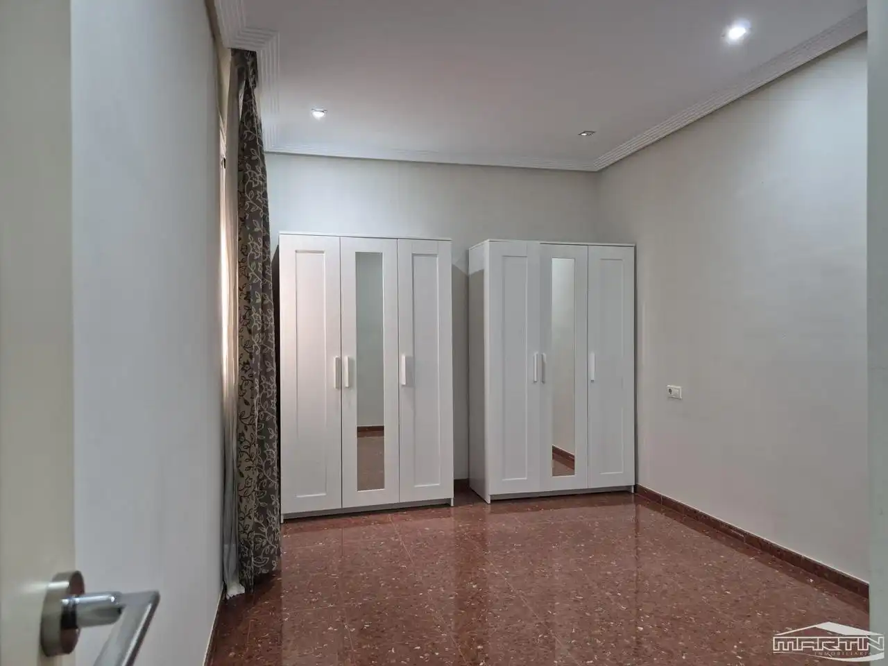 Habitación de Planta baja en venta en Lucena con Aire acondicionado, Terraza y Trastero