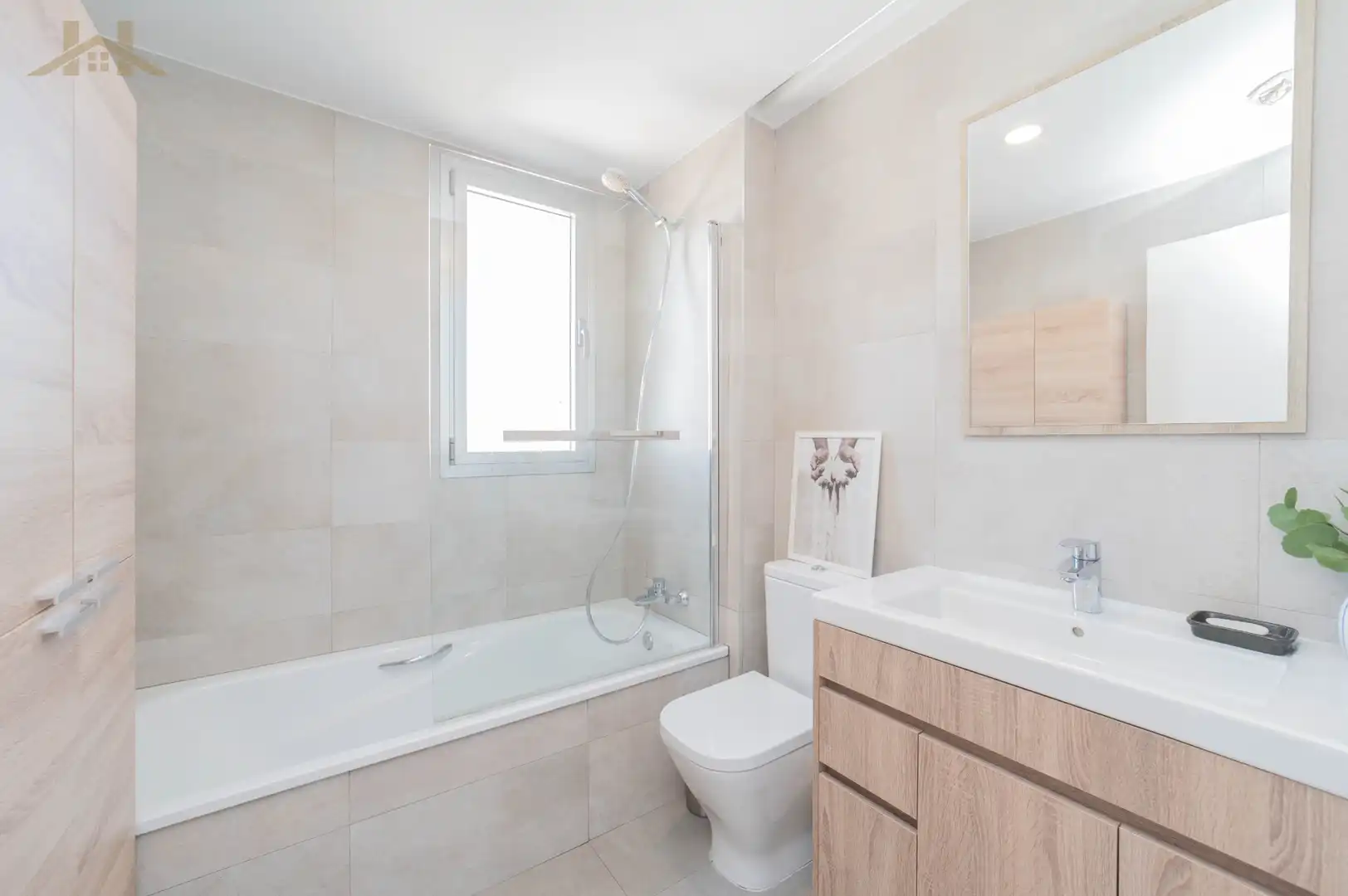 Baño de Casa adosada en venta en Villaviciosa de Odón con Aire acondicionado, Calefacción y Jardín privado