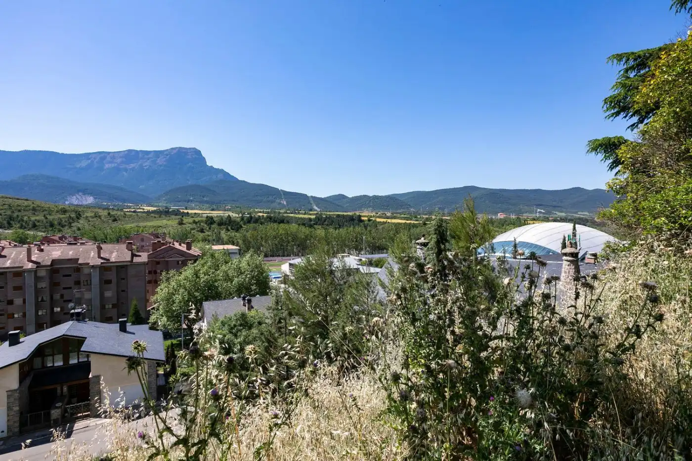 Exterior view of Flat for sale in Jaca  with Heating, Parquet flooring and Terrace