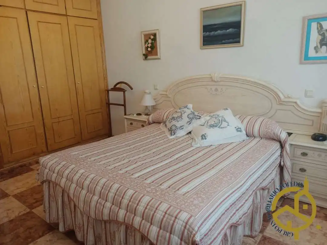 Dormitori de Casa o xalet en venda en El Viso de San Juan amb Aire condicionat, Calefacció i Jardí privat