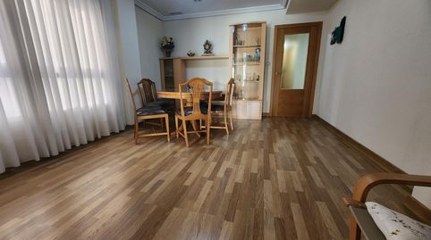 Foto 2 de Piso en venta en Crevillent, Alicante