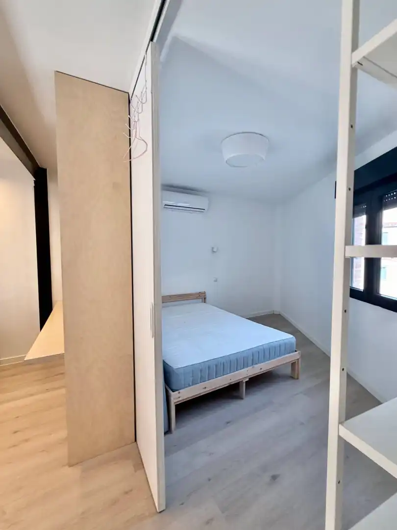 Schlafzimmer von Wohnungen zur Miete in Latina