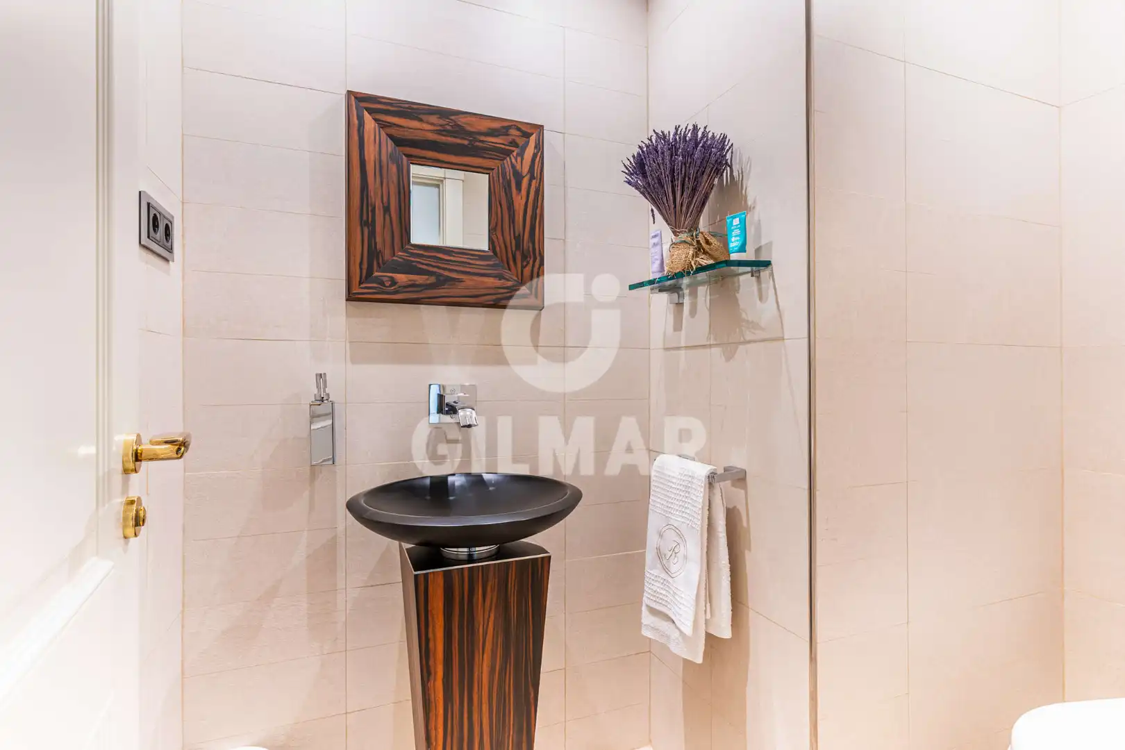 Baño de Casa o chalet en venta en Las Rozas de Madrid con Aire acondicionado, Calefacción y Jardín privado