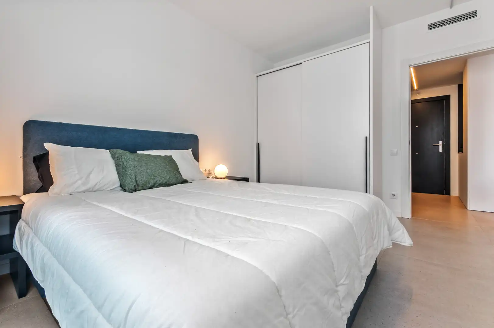 Habitación de Piso en venta en Barcelona con Aire acondicionado, Calefacción y Terraza