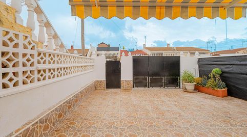 Foto 3 de Casa adosada en venta en Torreta II, Zona Carrefour - Urbanizaciones, Torrevieja