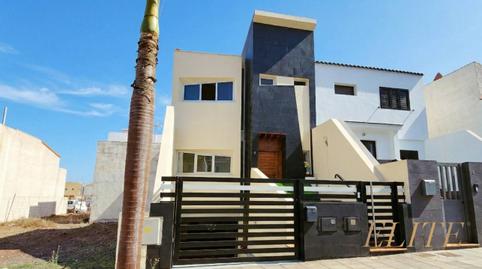 Foto 2 de Casa adosada en venda a Calle Borraja, 8, Vecindario - El Doctoral - Cruce de Sardina, Las Palmas