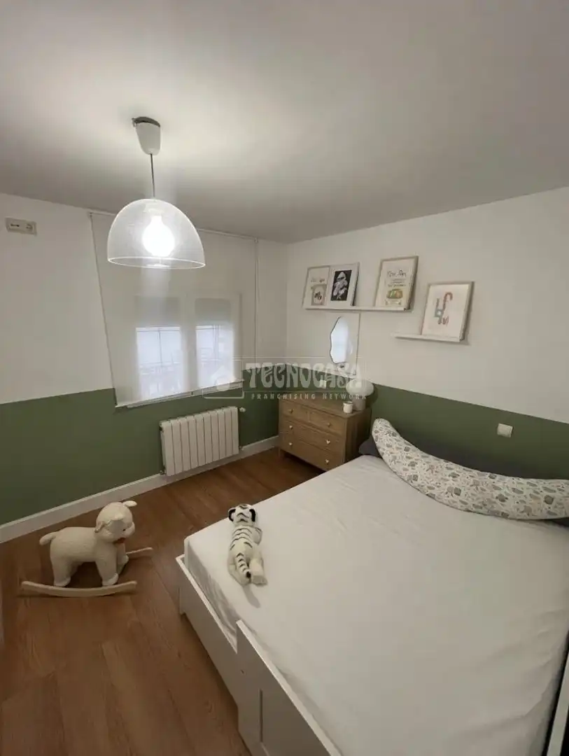 Bedroom of Flat for sale in Mérida  with Air Conditioner and Heating
