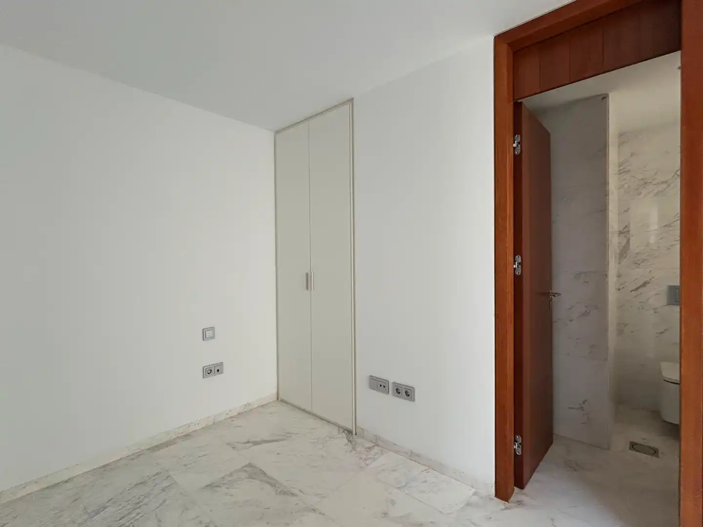 Wohnung zum Verkauf in Santa Cruz de Tenerife mit Privatgarten, Terrasse und Abstellraum