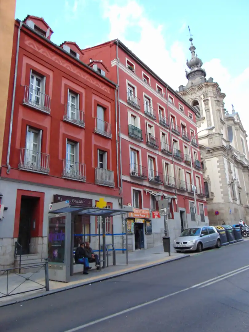 Vista exterior de Apartament en venda en Madrid amb Aire condicionat, Moblat i Balcó