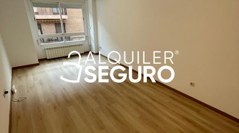Foto 2 de Piso de alquiler en Blasón, Puerta Bonita, Madrid Capital