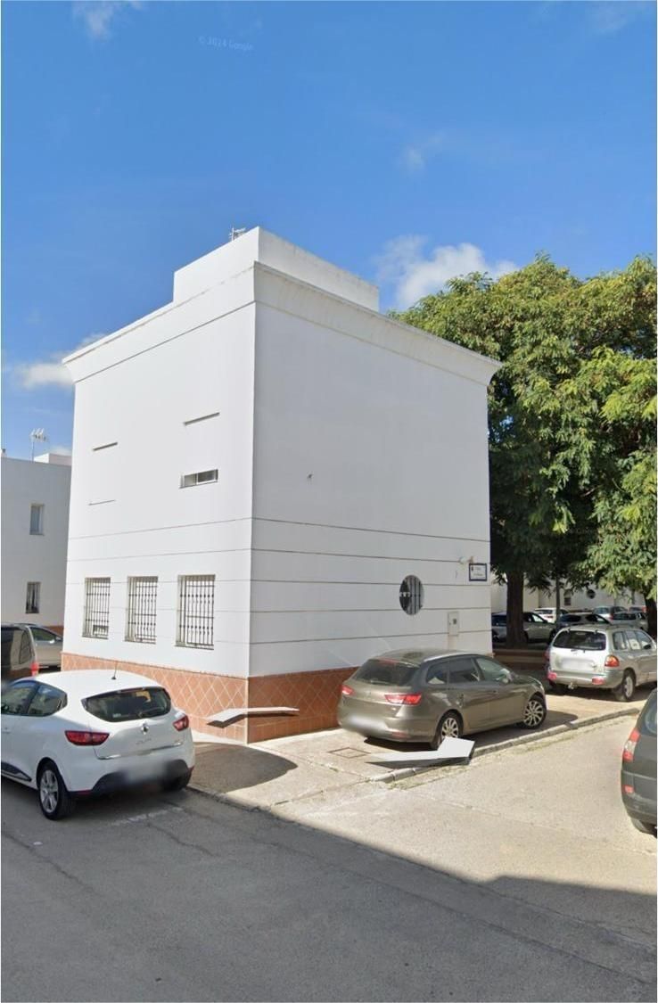 Vista exterior de Casa adosada en venda en Chiclana de la Frontera