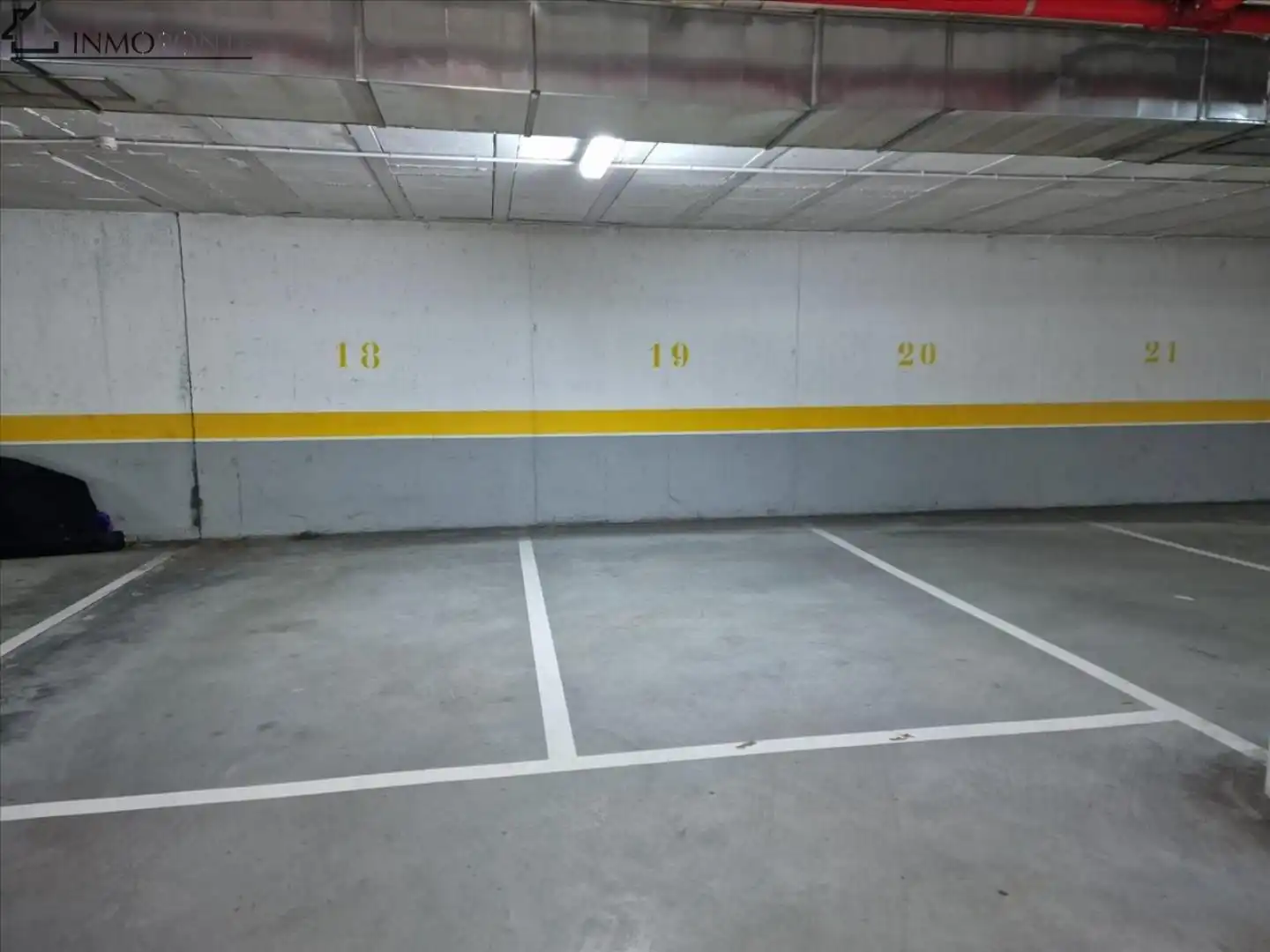 Parkplatz von Garage zum Verkauf in Cangas 